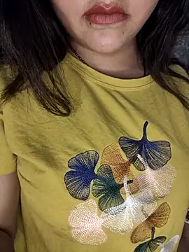 Snapshot of Wanii32 chatting on April 15, 2026, 5:47 am Wanii32 online show from April 15, 2026, 5:47 am