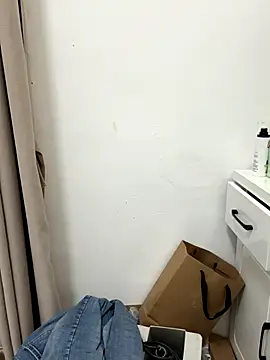 Niuniu1989 online show from December 16, 2025, 9:14 am