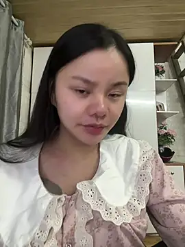 Snapshot of leo-kitty chatting on April 26, 2026, 3:21 pm leo-kitty online show from April 26, 2026, 3:21 pm