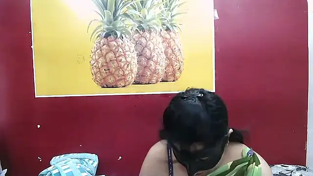 Lovelycouple25 online show from April 29, 2026, 5:33 am
