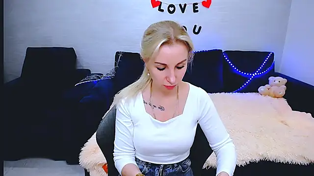 Hanna--Sweet online show from February 13, 2026, 11:50 am