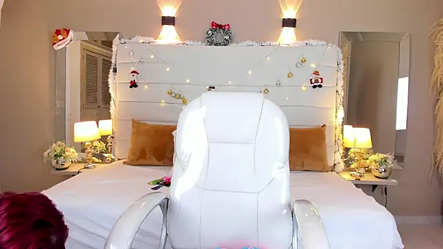 maturexxx  online show from December 5, 2025, 7:54 pm