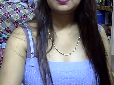 Snapshot of hot-riyaaa chatting on May 8, 2026, 12:32 pm hot-riyaaa online show from May 8, 2026, 12:32 pm