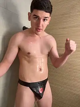 Valentino ceratti online show from December 23, 2025, 3:15 am