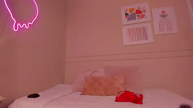  emily  st online show from February 4, 2026, 2:45 pm