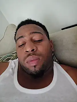 maik9804 online show from December 15, 2025, 5:06 pm