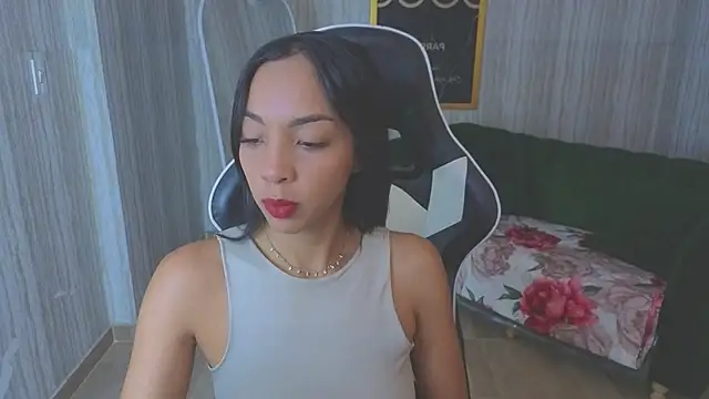 luna meow t online show from February 3, 2026, 8:03 pm