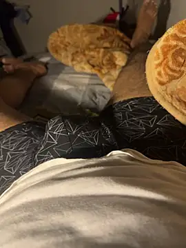 Night outcam online show from February 25, 2026, 7:34 pm