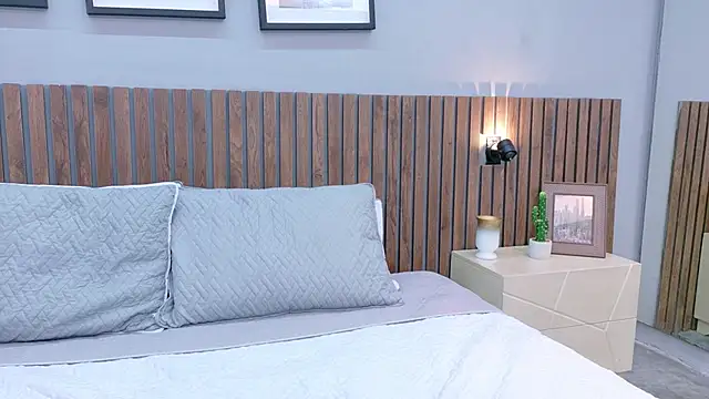 Mia Bellefort online show from March 14, 2026, 9:09 pm