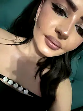 GoldFlow8888 online show from December 17, 2025, 5:52 pm