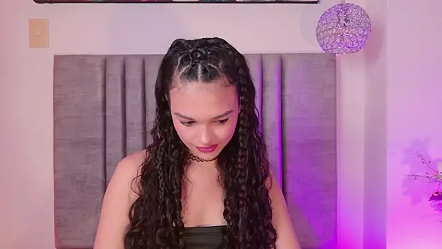 PaulinaSaint online show from March 19, 2026, 6:23 pm