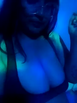 Tiana 27 online show from May 8, 2026, 1:55 am