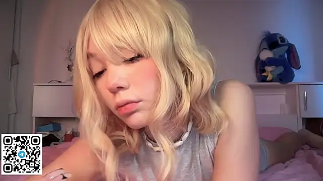 Mayal1na online show from December 18, 2025, 5:02 am