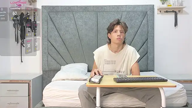 LoganRyder OS online show from December 15, 2025, 6:39 am