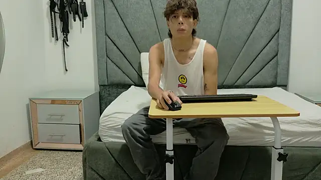 LoganRyder OS online show from December 18, 2025, 12:38 am