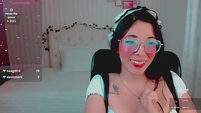 emmalove doll online show from March 8, 2026, 2:04 am