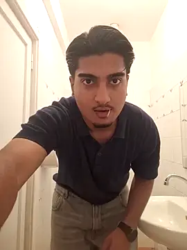 Anndrea8182 online show from April 19, 2026, 1:32 pm