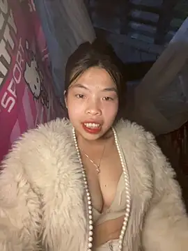 Snapshot of lux-su chatting on February 25, 2026, 11:36 pm lux-su online show from February 25, 2026, 11:36 pm