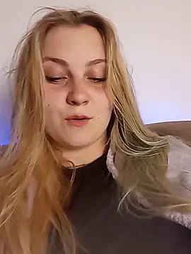 RebeFucksonn online show from June 12, 2026, 9:57 pm