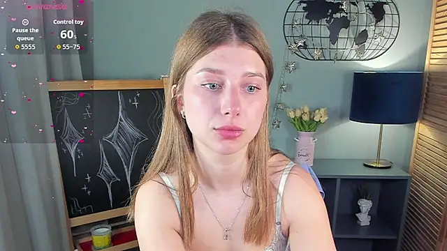 katymeaw online show from April 29, 2026, 1:32 am