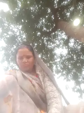 Pinki rajak online show from December 22, 2025, 4:31 am