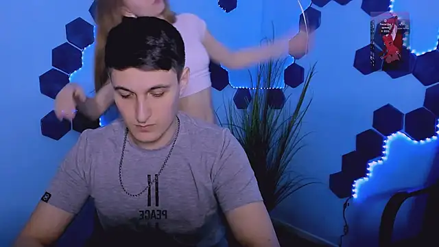 beauty liam online show from March 8, 2026, 8:01 pm