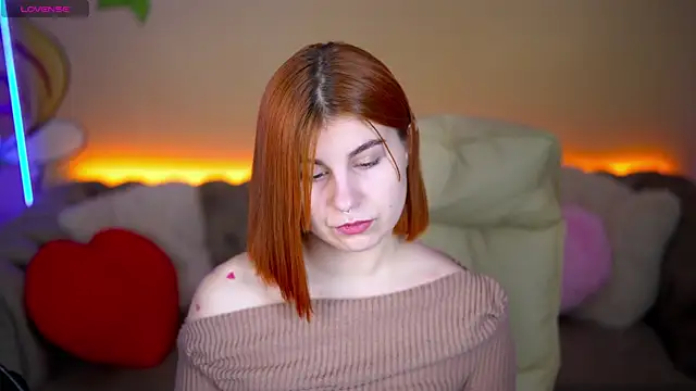 Snapshot of GingerPinky chatting on March 8, 2026, 6:28 am GingerPinky online show from March 8, 2026, 6:28 am