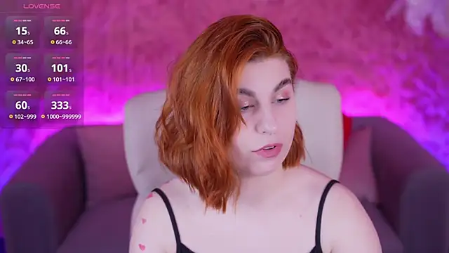 Snapshot of GingerPinky chatting on March 17, 2026, 7:23 am GingerPinky online show from March 17, 2026, 7:23 am