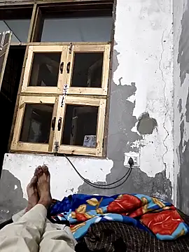 Niteenku online show from April 18, 2026, 5:50 pm