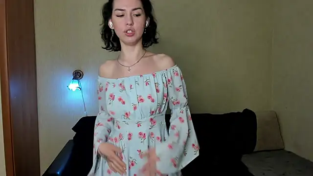 OdetteWitschi online show from May 28, 2026, 6:10 am