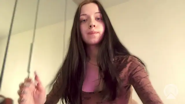AlicePowells online show from June 9, 2026, 10:05 am