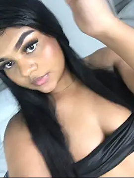 SalomeReed online show from December 15, 2025, 4:55 pm