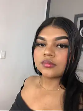 SalomeReed online show from December 16, 2025, 12:54 pm