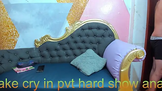 Princeexoticlatin  online show from January 9, 2026, 7:37 pm