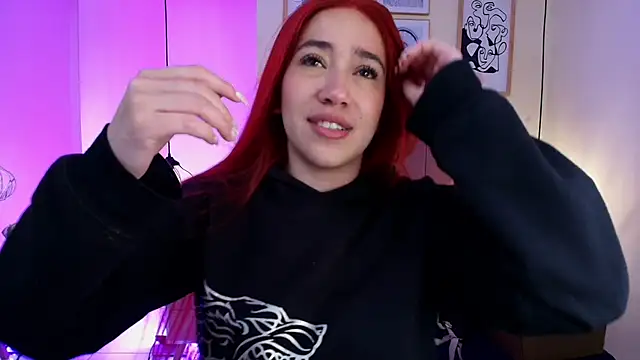 Celestee15  online show from May 5, 2026, 11:18 am
