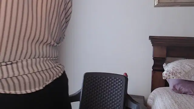 evelynsmithco online show from February 28, 2026, 3:13 pm