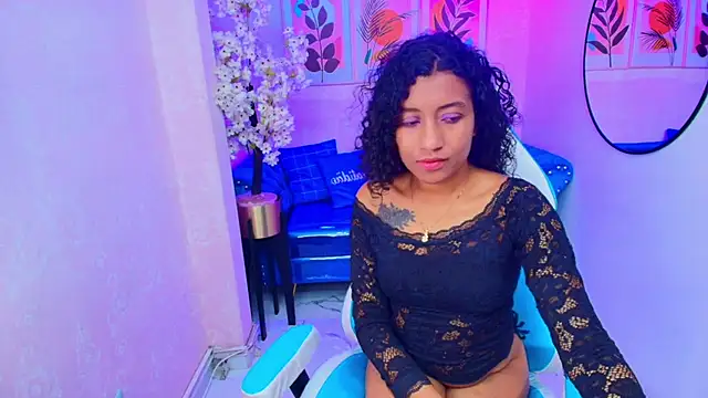 Nina willyams online show from December 14, 2025, 3:34 am
