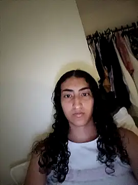 LindaRojas online show from December 21, 2025, 2:19 am