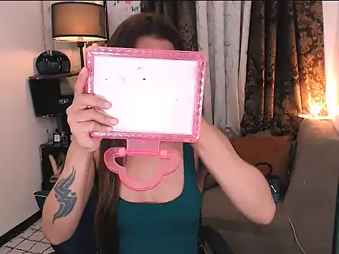 alexamihho online show from December 18, 2025, 10:16 pm