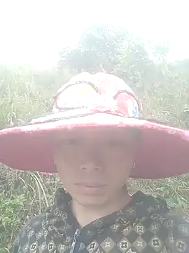 Yu Ethnicgirl online show from December 17, 2025, 7:58 am