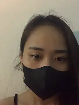 NinaBaby22 online show from May 5, 2026, 7:33 pm