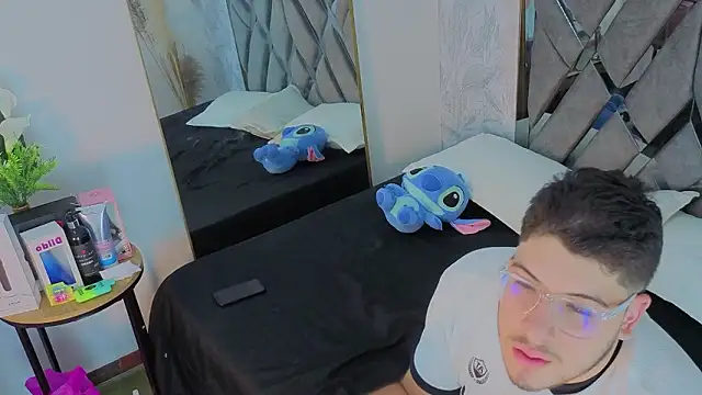 Snapshot of Chel_seth chatting on March 2, 2026, 5:08 am Chel seth online show from March 2, 2026, 5:08 am