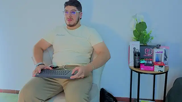 Snapshot of Chel_seth chatting on March 10, 2026, 4:06 am Chel seth online show from March 10, 2026, 4:06 am