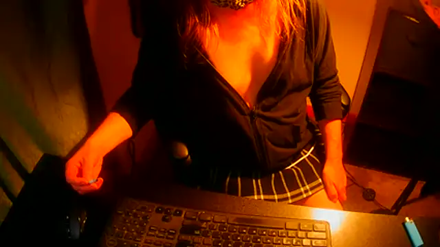 GoodGirlKelly online show from May 11, 2026, 2:50 am