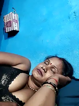 Akanksha soni online show from March 19, 2026, 9:41 pm