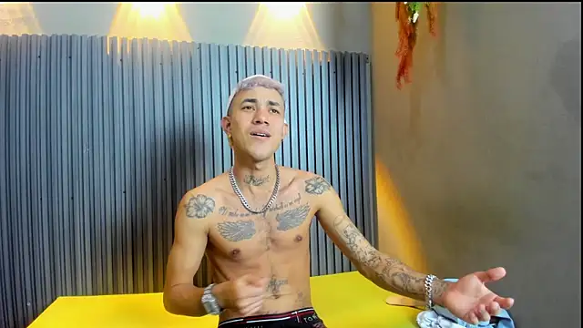 AYALA TATTOO online show from December 20, 2025, 7:54 pm