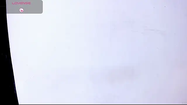 VIOLETA PARKKER online show from February 4, 2026, 1:17 pm