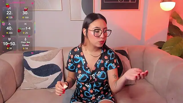 Hiyori Bloom  online show from March 6, 2026, 5:48 am