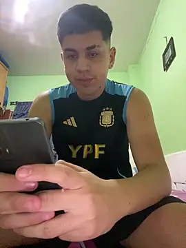 facundoociroo online show from February 8, 2026, 12:36 am