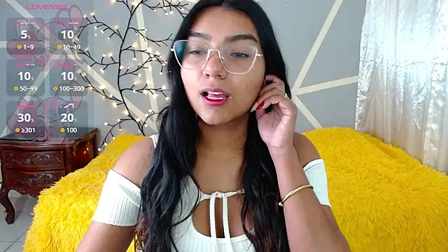 valkydoll2 online show from January 16, 2026, 11:25 am